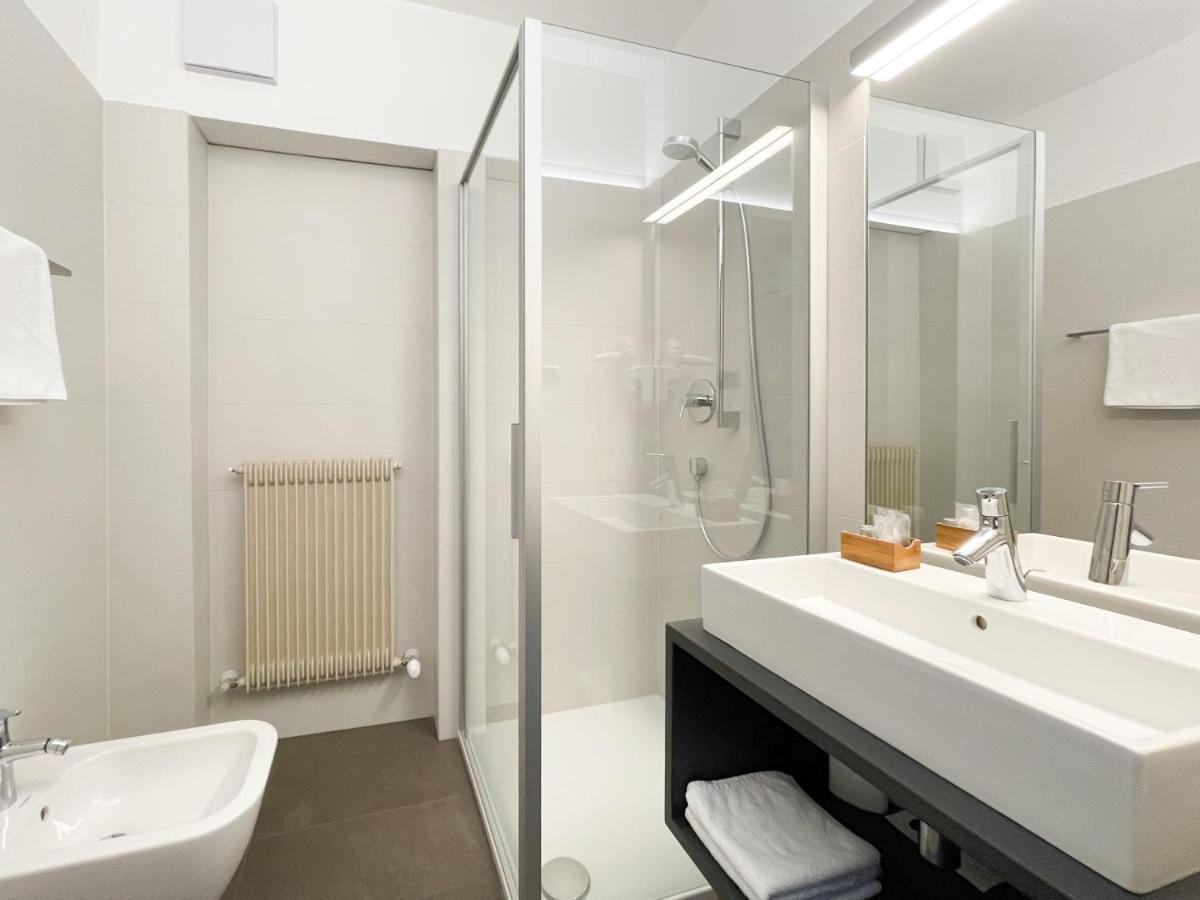 Hotel Schonbrunn 3*