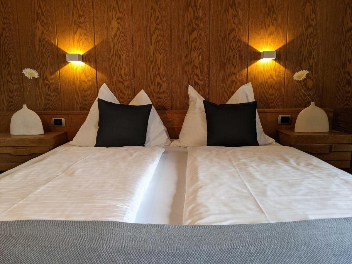 Schonbrunn Hotel