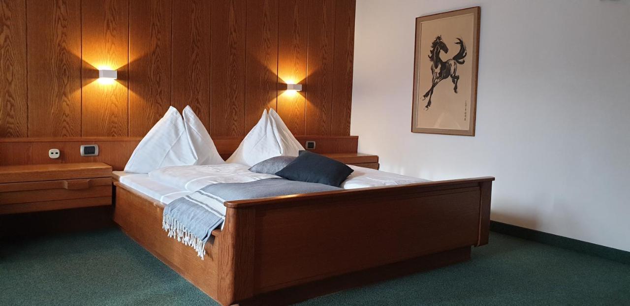 Schonbrunn Hotel 3*